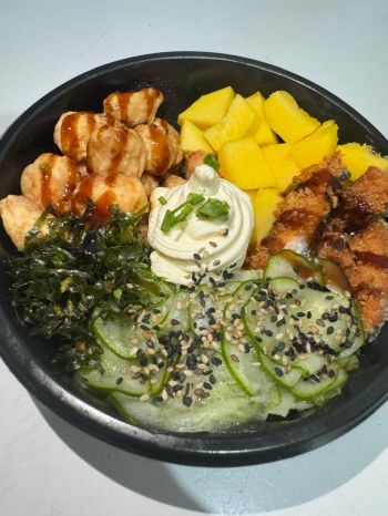 POKE SALMAO FLAMBADO