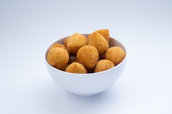 MINI COXINHA DE FRANGO C/50