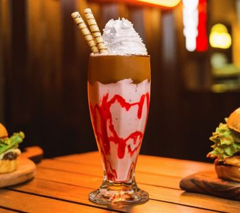 MILK SHAKE MORANGO COM NUTELLA - DELIVERY