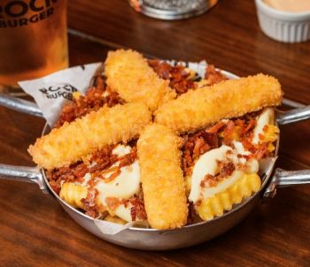 **BATATA CATUPIRY BACON QUEIJO**
